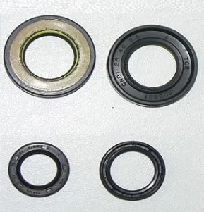 Ремкомплект рулевой рейки NISSAN TEANA J31 2003-2008 (САЛЬНИКИ ОРИГИНАЛ)