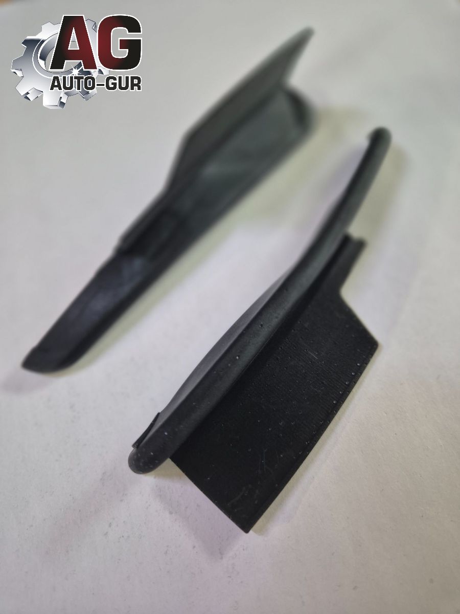 AG1766900127 Накладка колёсной арки слева Mercedes 2